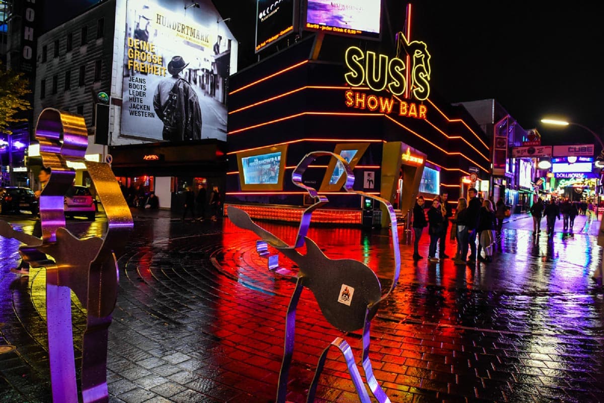 12 der häufigsten Fragen zu St. Pauli und zur Reeperbahn